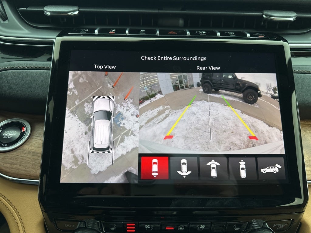 2025 Jeep Grand Cherokee Summit