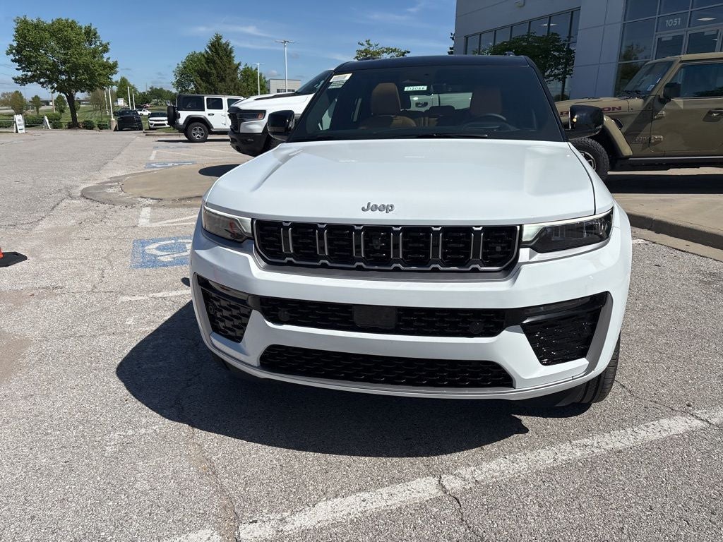 2026 Jeep Grand Cherokee Summit