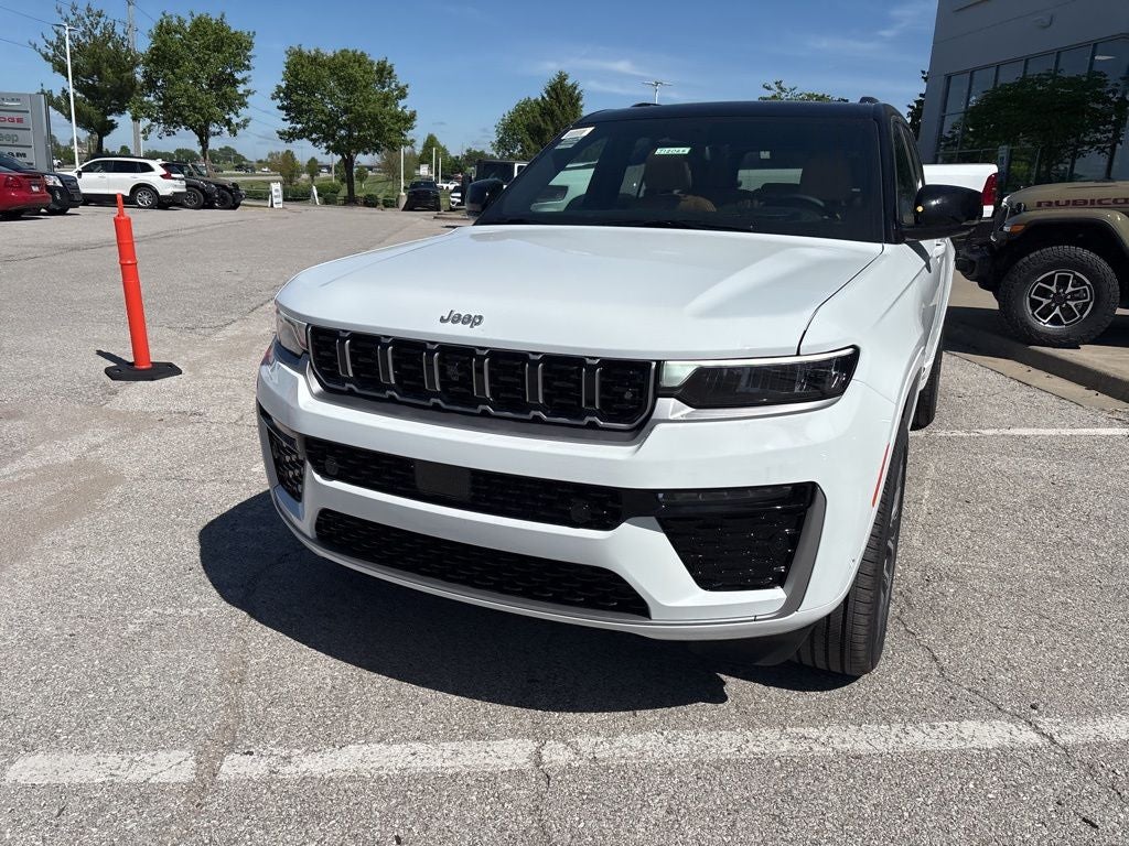 2026 Jeep Grand Cherokee Summit