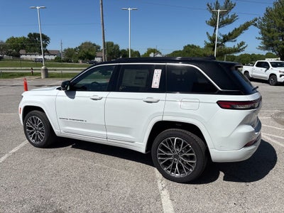 2026 Jeep Grand Cherokee Summit