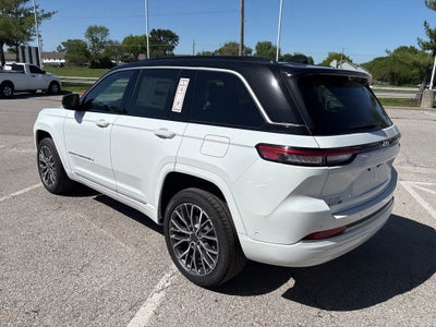 2026 Jeep Grand Cherokee Summit