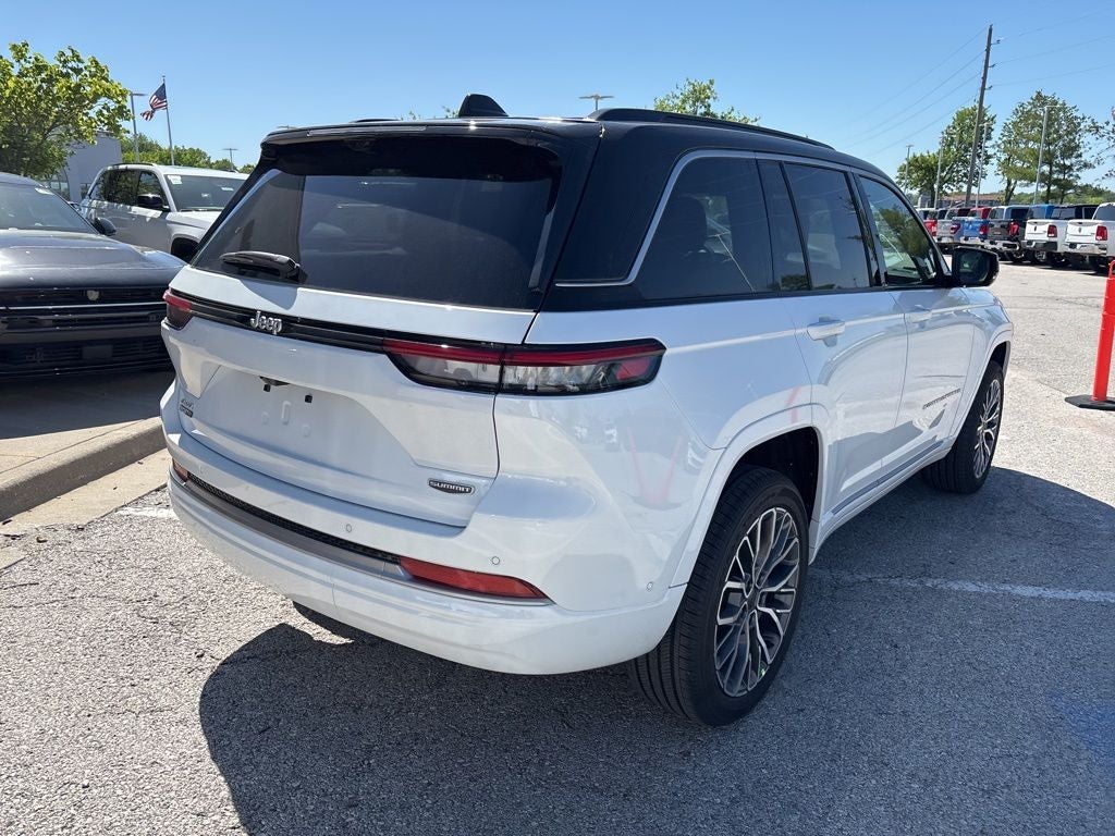 2026 Jeep Grand Cherokee Summit