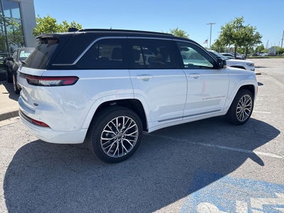 2026 Jeep Grand Cherokee Summit