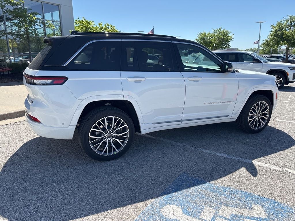 2026 Jeep Grand Cherokee Summit