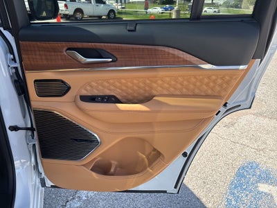 2026 Jeep Grand Cherokee Summit