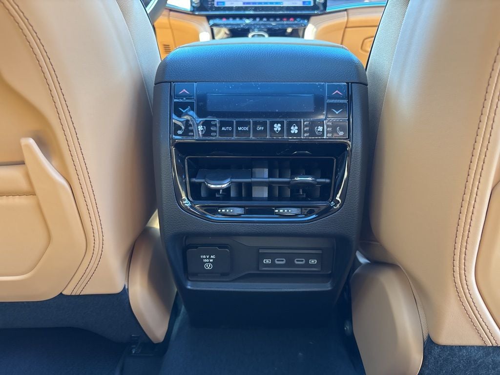 2026 Jeep Grand Cherokee Summit