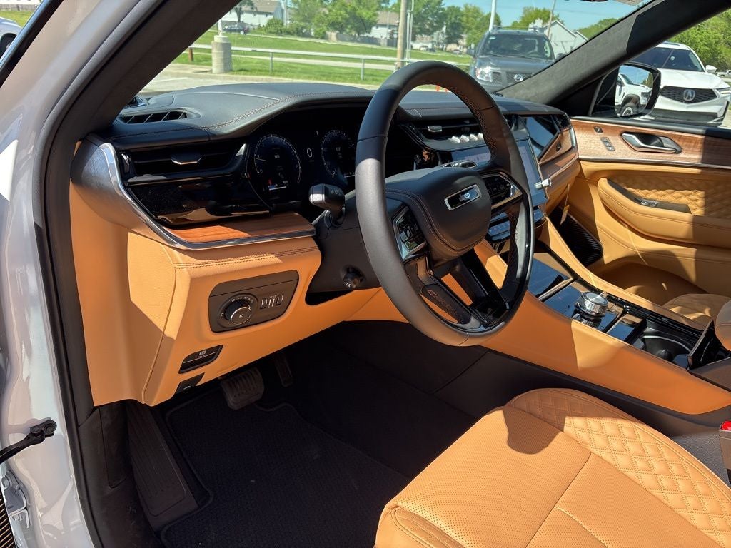 2026 Jeep Grand Cherokee Summit