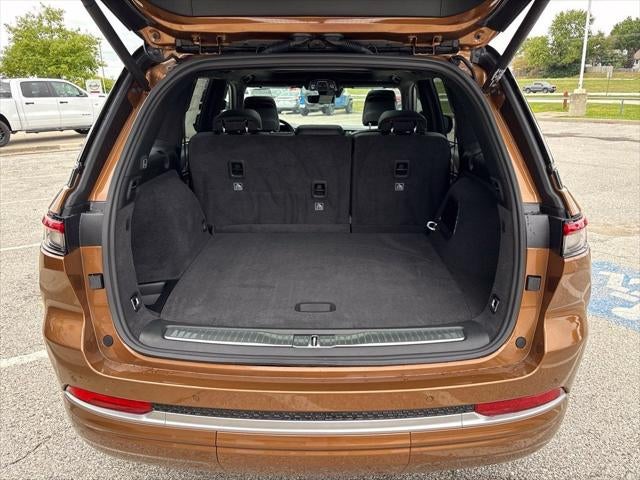 2027 Jeep Grand Cherokee GRAND CHEROKEE SUMMIT 4X4