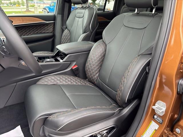 2027 Jeep Grand Cherokee GRAND CHEROKEE SUMMIT 4X4