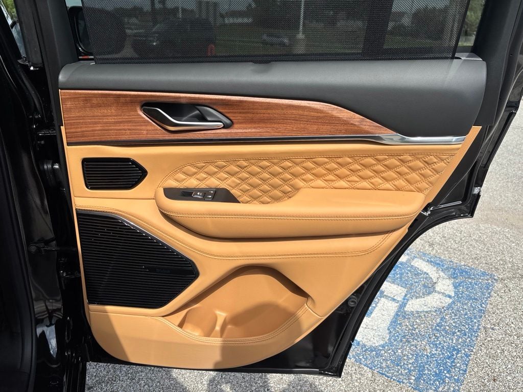 2027 Jeep Grand Cherokee Summit