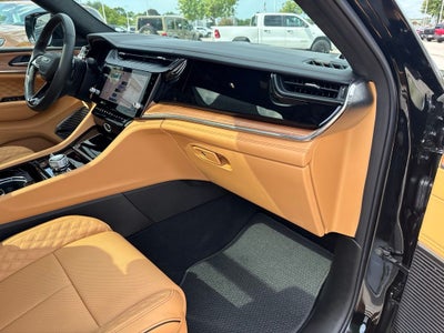 2027 Jeep Grand Cherokee Summit