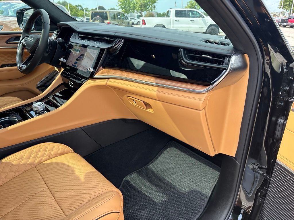 2027 Jeep Grand Cherokee Summit