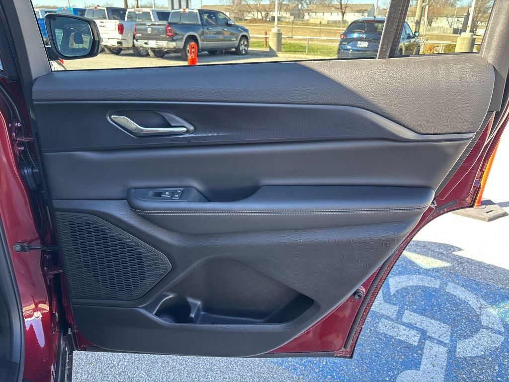 2026 Jeep Grand Cherokee L Laredo