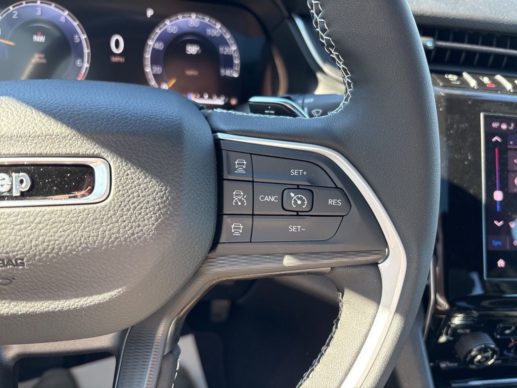 2026 Jeep Grand Cherokee L Laredo