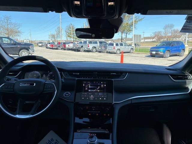 2026 Jeep Grand Cherokee GRAND CHEROKEE L LAREDO X 4X4