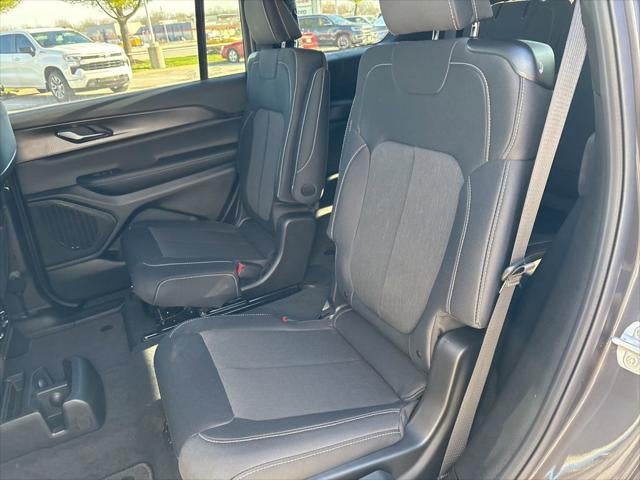 2026 Jeep Grand Cherokee GRAND CHEROKEE L LAREDO X 4X4