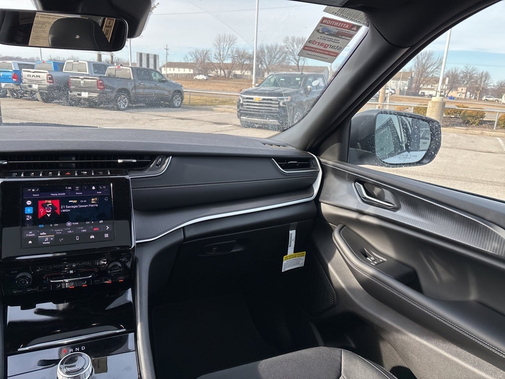 2026 Jeep Grand Cherokee L Laredo