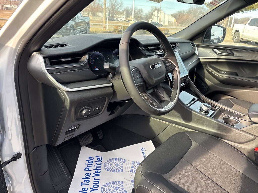 2026 Jeep Grand Cherokee L Laredo