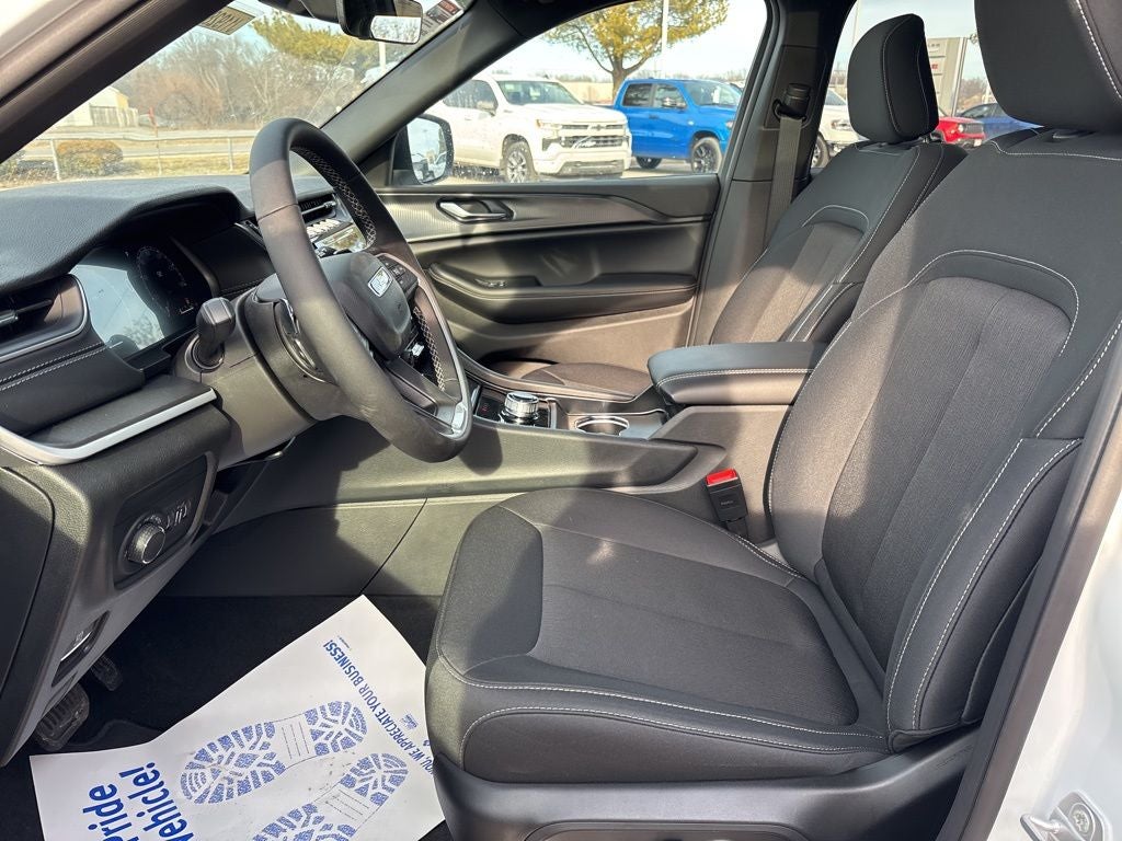 2026 Jeep Grand Cherokee L Laredo