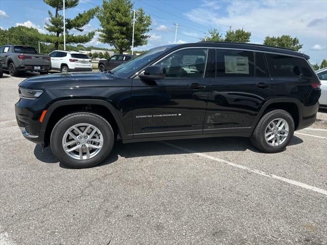 2025 Jeep Grand Cherokee GRAND CHEROKEE L LAREDO X 4X4
