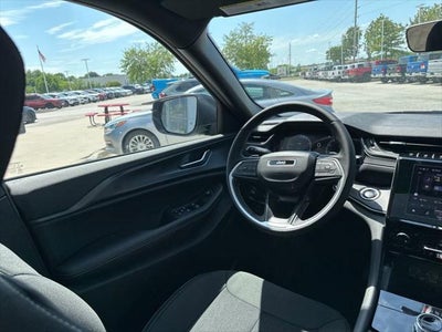 2025 Jeep Grand Cherokee GRAND CHEROKEE L LAREDO X 4X4