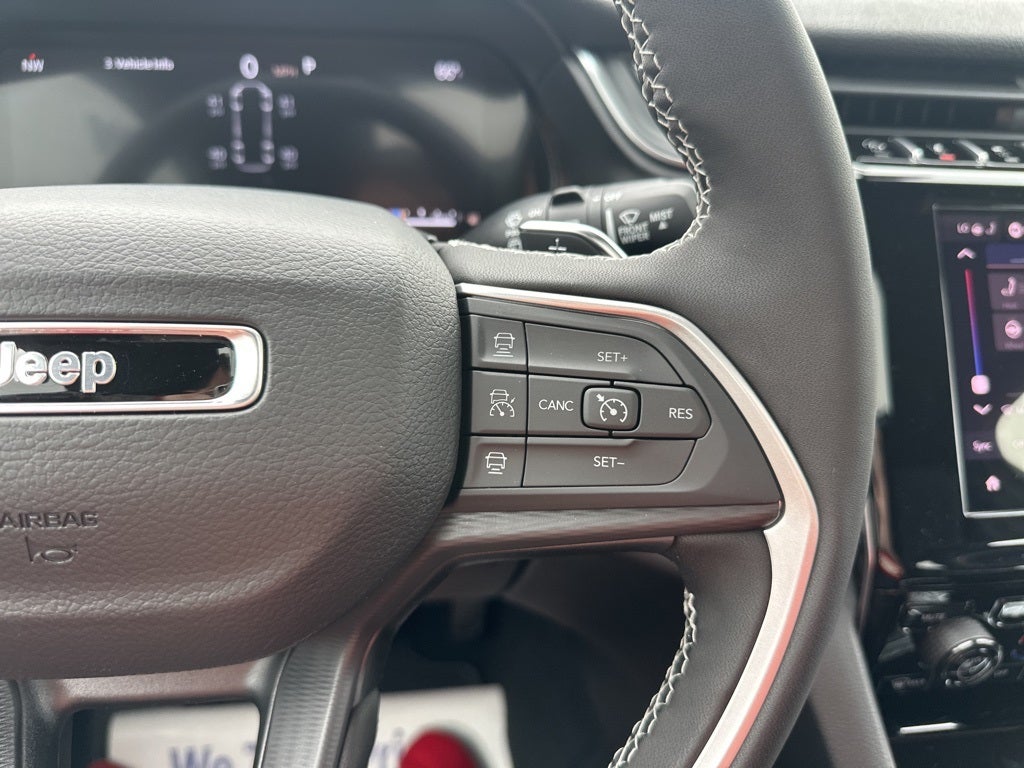 2025 Jeep Grand Cherokee L Laredo