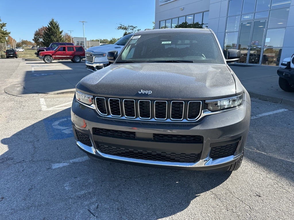 2025 Jeep Grand Cherokee L Laredo