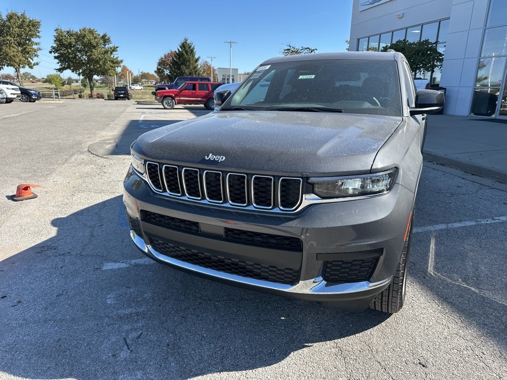 2025 Jeep Grand Cherokee L Laredo