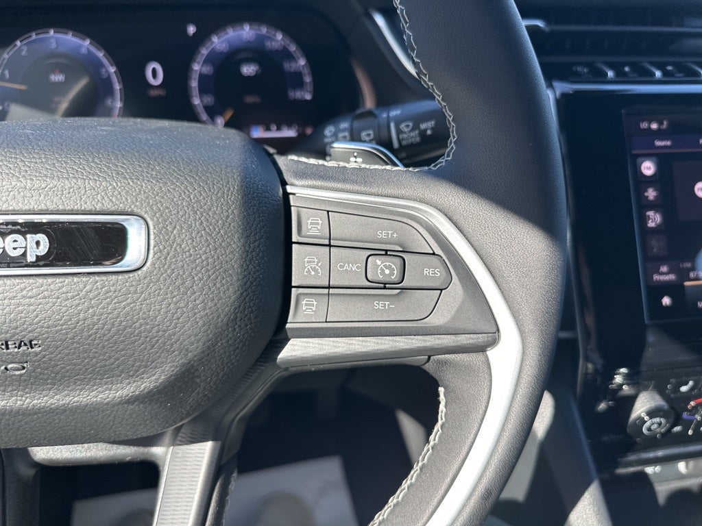 2025 Jeep Grand Cherokee L Laredo