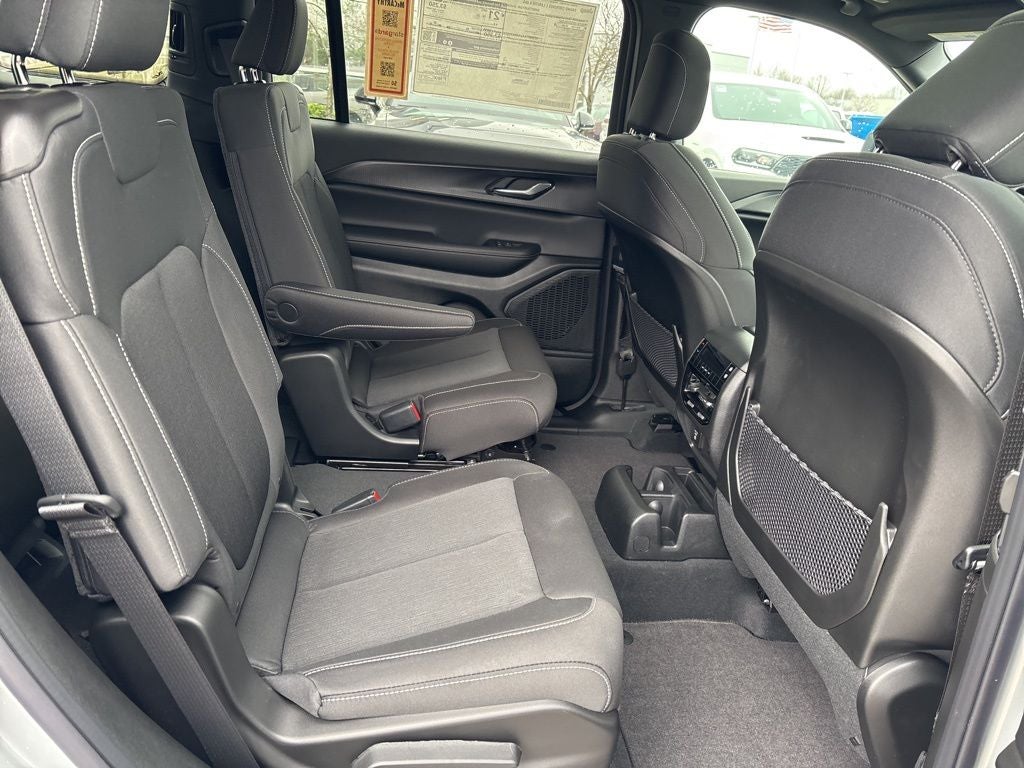 2026 Jeep Grand Cherokee L Laredo