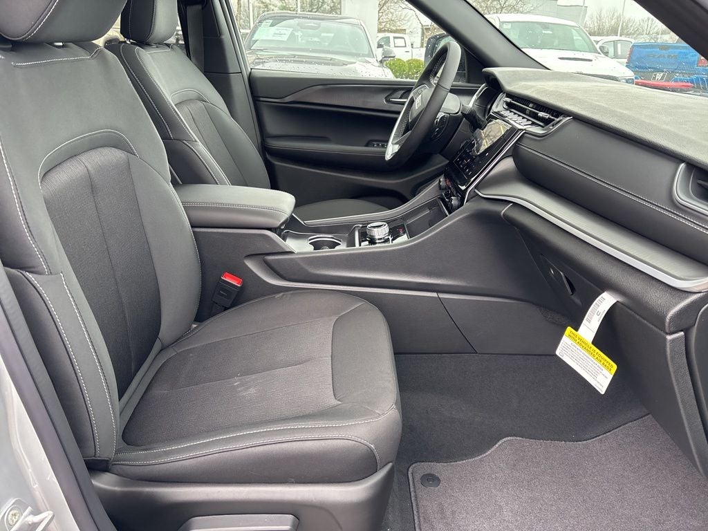 2026 Jeep Grand Cherokee L Laredo