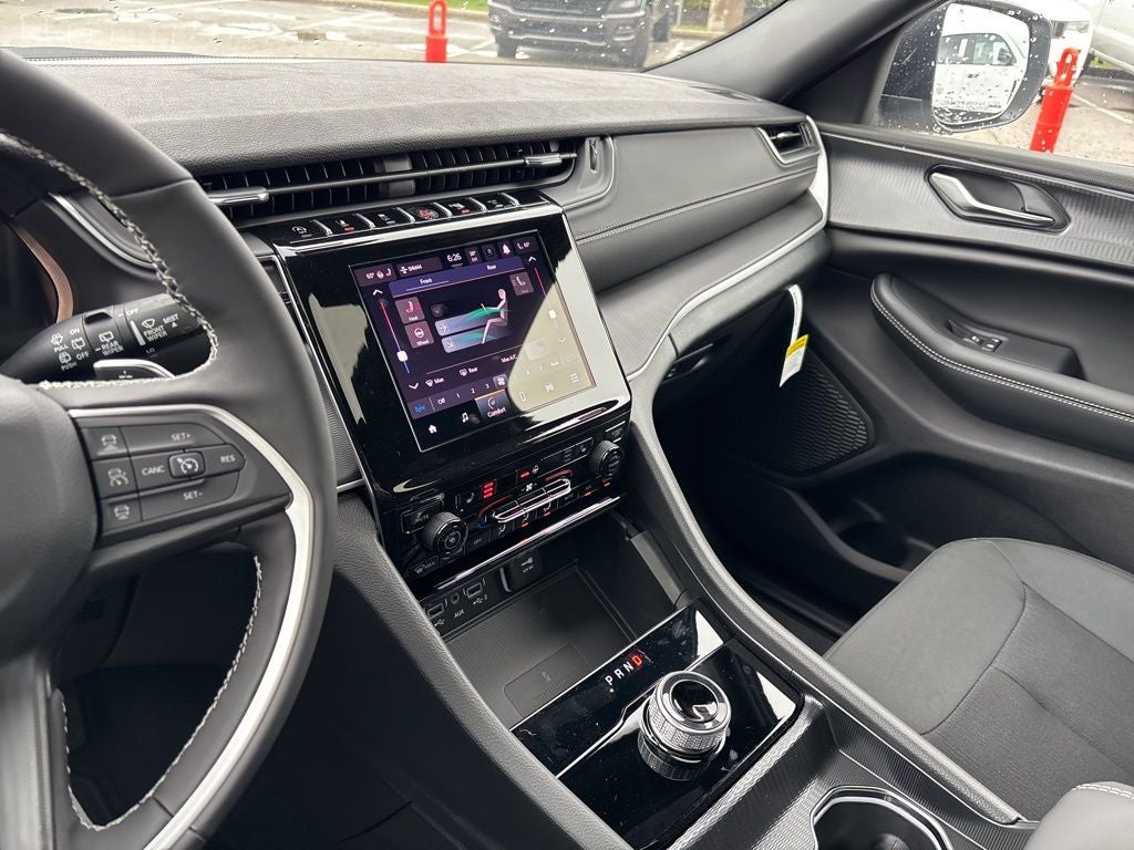 2026 Jeep Grand Cherokee L Laredo