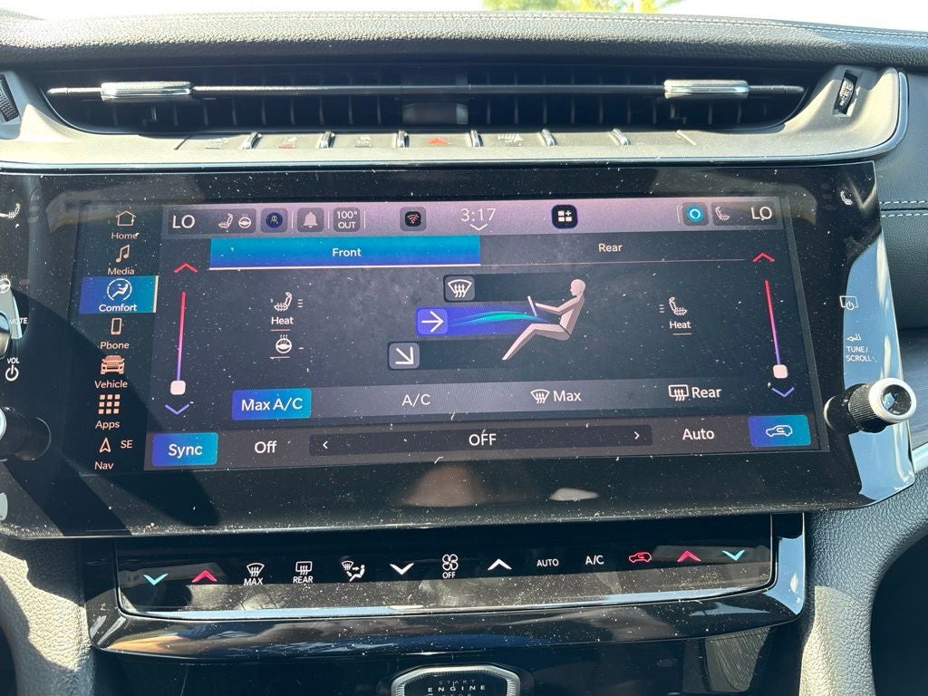 2027 Jeep Grand Cherokee Laredo Altitude