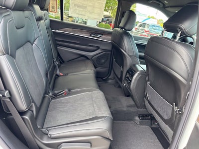 2027 Jeep Grand Cherokee GRAND CHEROKEE L LAREDO ALTITUDE 4X4