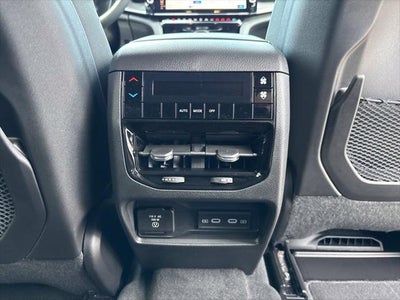 2027 Jeep Grand Cherokee GRAND CHEROKEE L LAREDO ALTITUDE 4X4