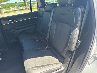 2026 Jeep Grand Cherokee L Laredo