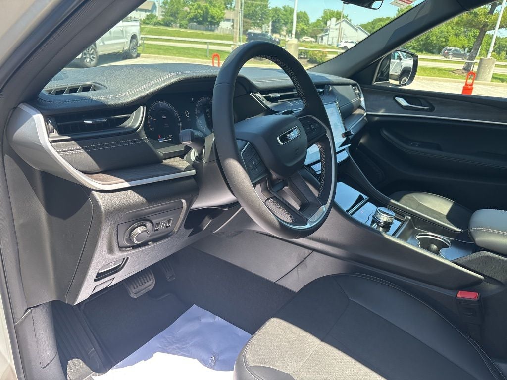 2026 Jeep Grand Cherokee L Laredo