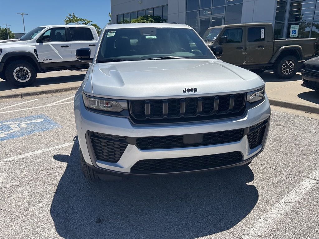 2026 Jeep Grand Cherokee L Laredo