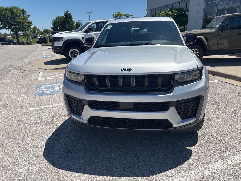 2026 Jeep Grand Cherokee L Laredo