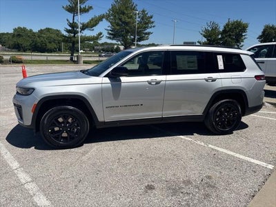 2026 Jeep Grand Cherokee GRAND CHEROKEE L LAREDO ALTITUDE 4X4