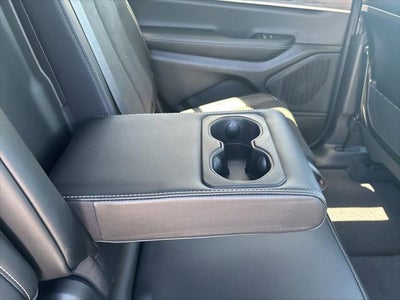 2026 Jeep Grand Cherokee GRAND CHEROKEE L LAREDO ALTITUDE 4X4