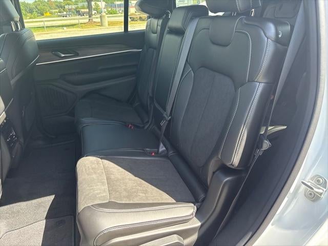 2027 Jeep Grand Cherokee GRAND CHEROKEE L LAREDO ALTITUDE 4X4
