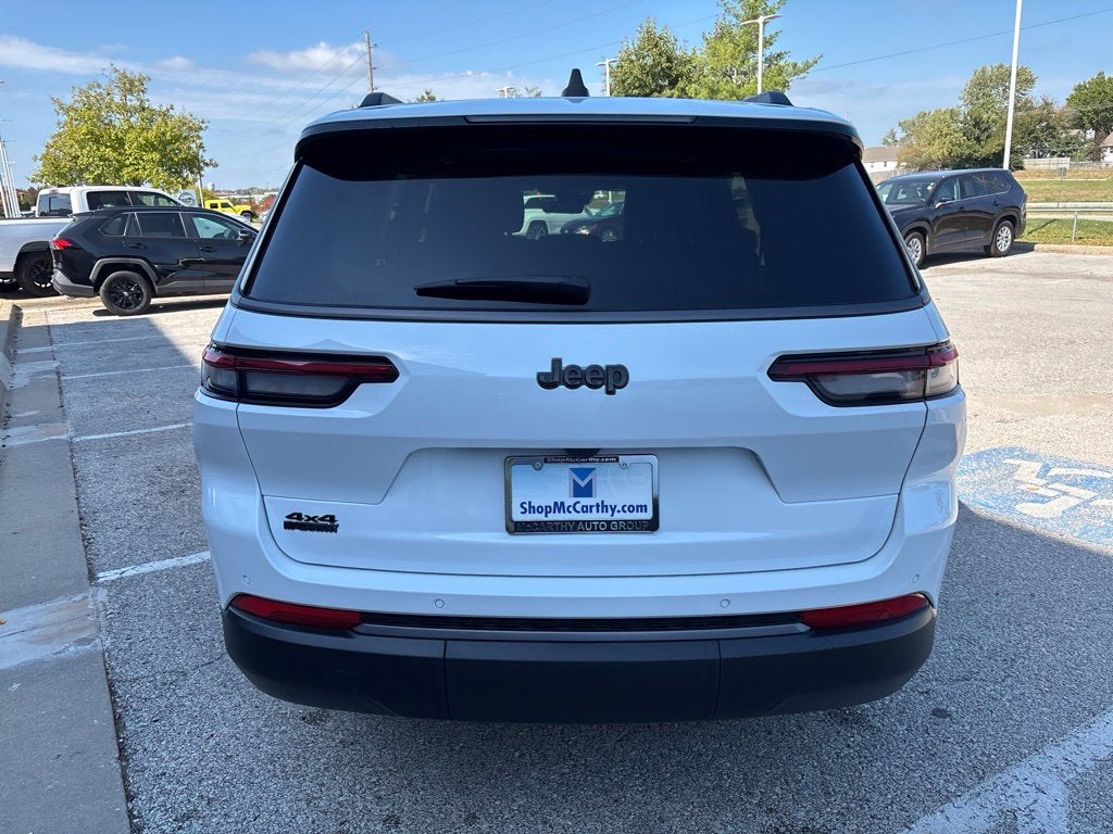 2027 Jeep Grand Cherokee GRAND CHEROKEE L LAREDO ALTITUDE 4X4