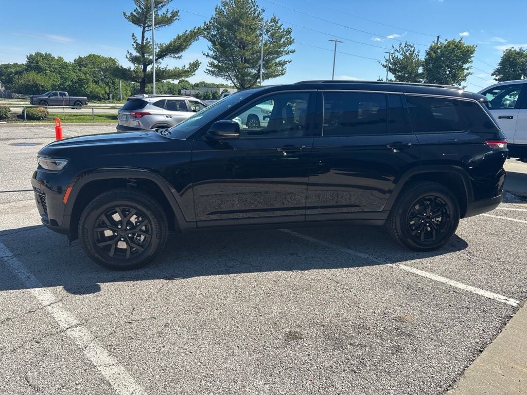2026 Jeep Grand Cherokee L Laredo