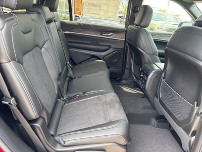 2026 Jeep Grand Cherokee L Laredo
