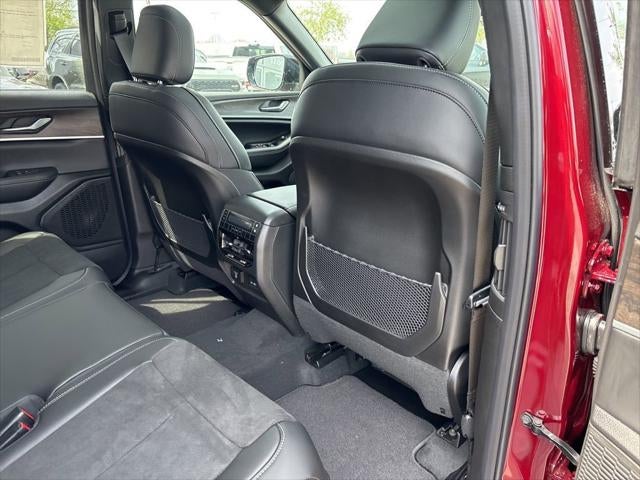 2026 Jeep Grand Cherokee GRAND CHEROKEE L LAREDO ALTITUDE 4X4