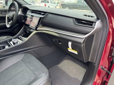 2026 Jeep Grand Cherokee GRAND CHEROKEE L LAREDO ALTITUDE 4X4