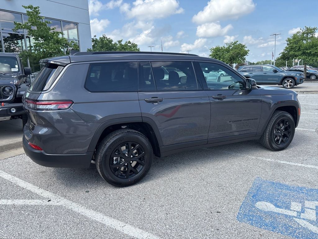 2026 Jeep Grand Cherokee L Laredo
