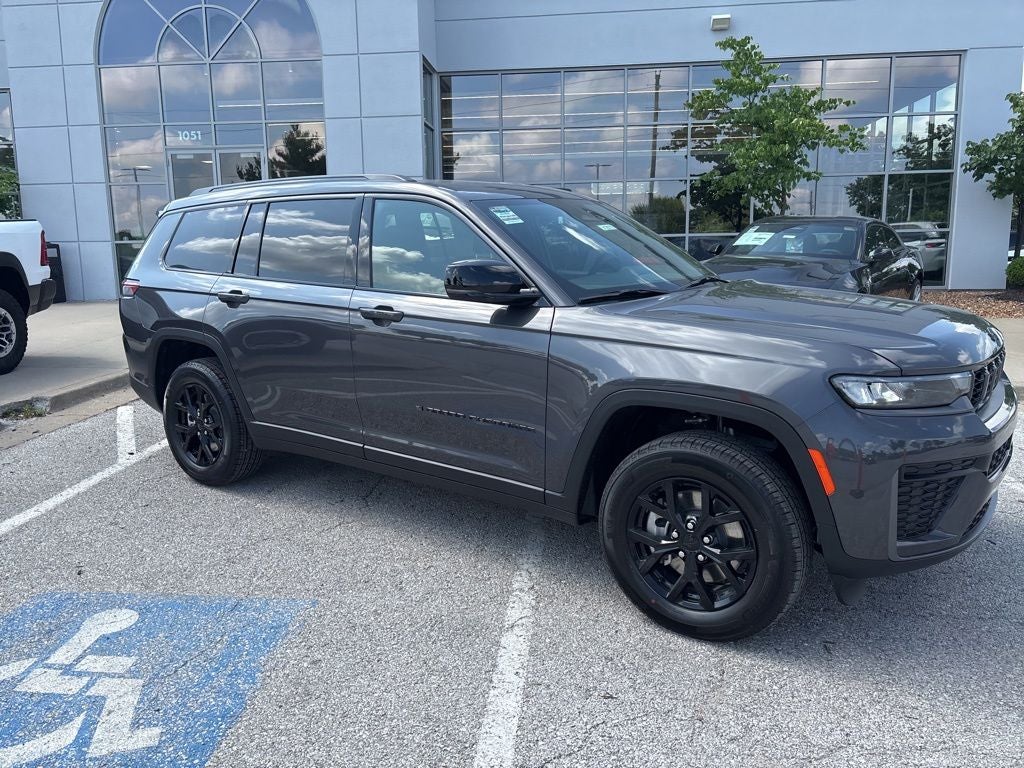 2026 Jeep Grand Cherokee L Laredo
