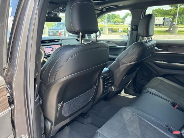 2026 Jeep Grand Cherokee GRAND CHEROKEE L LAREDO ALTITUDE 4X4